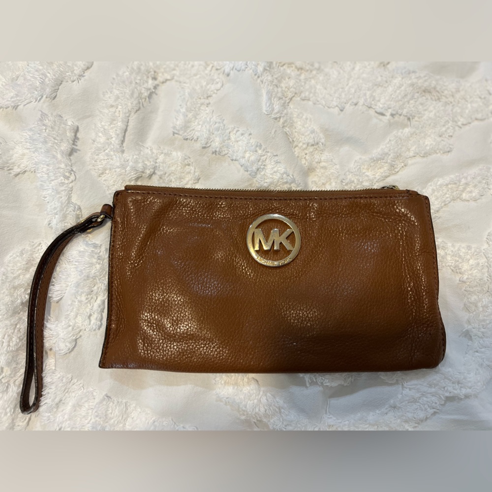 Michael Kors wristlet
